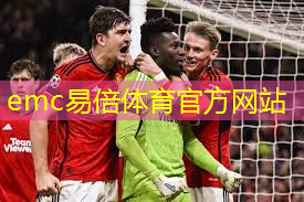 女朋友在室内健身房